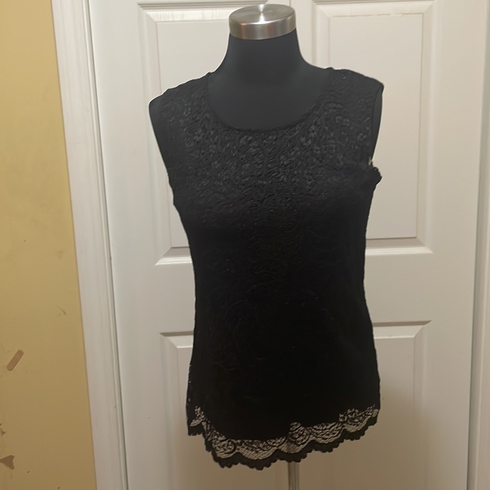 Roz & Ali Black lace cami fully lined size S, never worn NWT